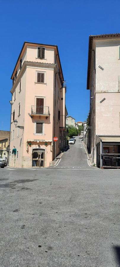 Oasi Apartamento Poggio Moiano Exterior foto
